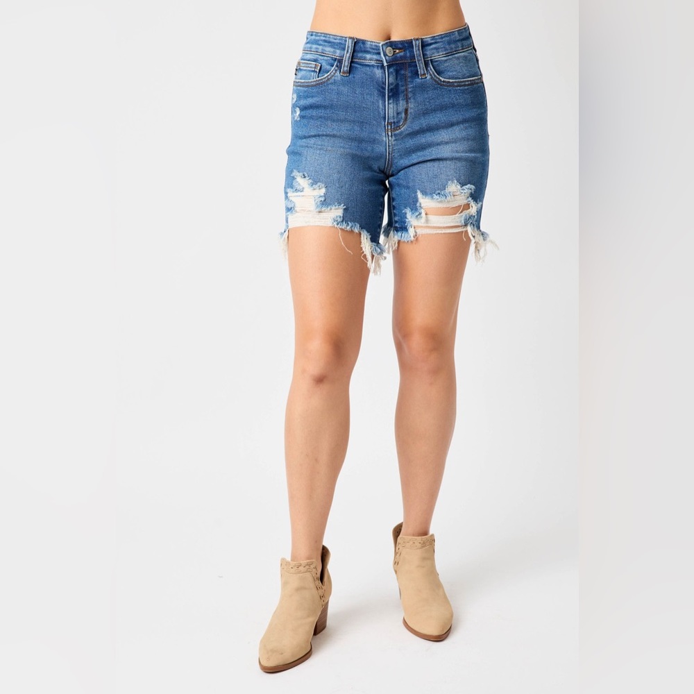 Judy Blue Medium denim shorts mid rise frayed hem medium wash JB15280 MD NWT